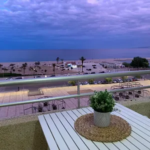 https://apartamento-con-vistas-al-mar-wifi-aire-acondicionado.topcostabravahotels.com