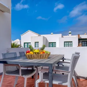 https://apartamento-la-dulce-vida.in-canary-islands.com