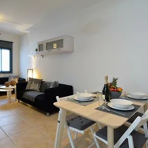 https://apartamento-el-pueblo-playa-blanca-lanzarote.in-canary-islands.com